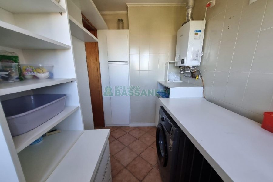 Apto Mobiliado com 88m², 3 dormitórios, 1 vaga, no bairro Cristo Redentor em Caxias do Sul para Alugar