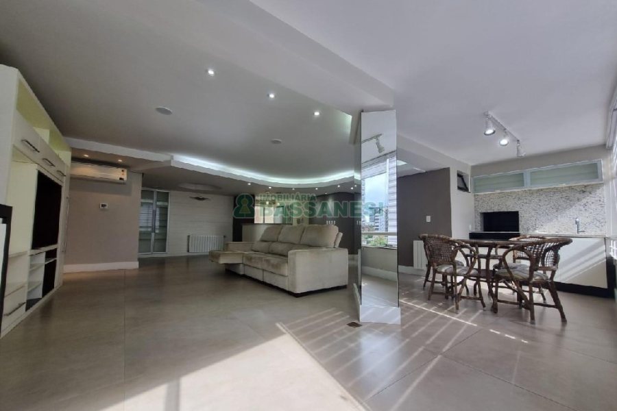 Apartamento com 154m², 3 dormitórios, 3 vagas, no bairro Madureira em Caxias do Sul para Alugar ou Comprar