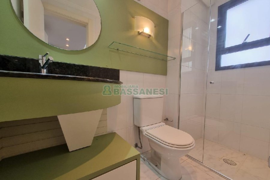 Apartamento com 154m², 3 dormitórios, 3 vagas, no bairro Madureira em Caxias do Sul para Alugar ou Comprar