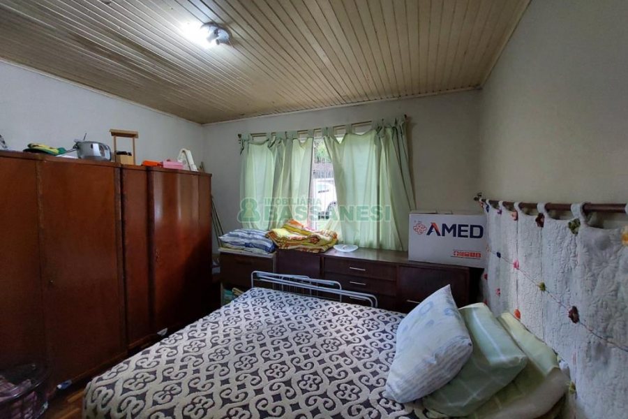 Casa com 306m², 3 dormitórios, 1 vaga, no bairro Pedancino em Caxias do Sul para Comprar