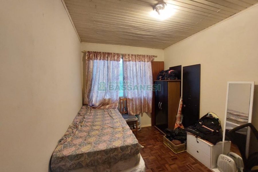 Casa com 306m², 3 dormitórios, 1 vaga, no bairro Pedancino em Caxias do Sul para Comprar