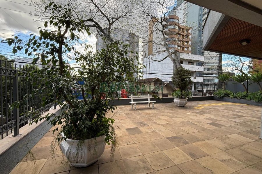 Apartamento com 140m², 3 dormitórios, 2 vagas, no bairro São Leopoldo em Caxias do Sul para Alugar