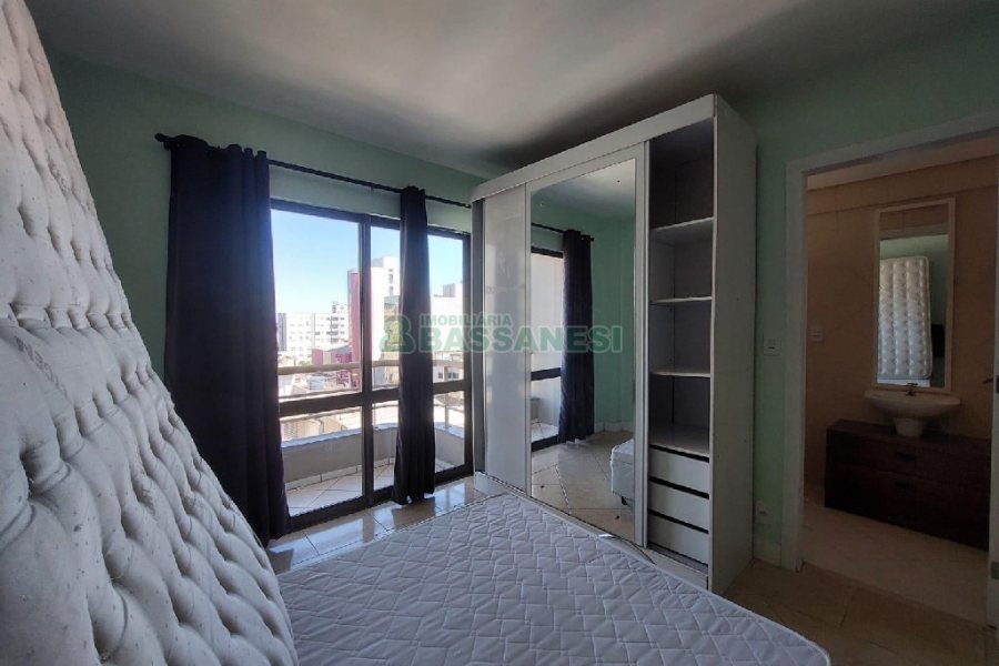 Apto Mobiliado com 30m², 1 dormitório, no bairro Centro em Caxias do Sul para Alugar