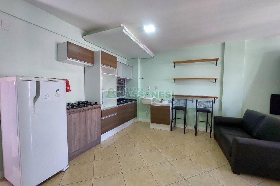 Apto Mobiliado com 30m², 1 dormitório, no bairro Centro em Caxias do Sul para Alugar