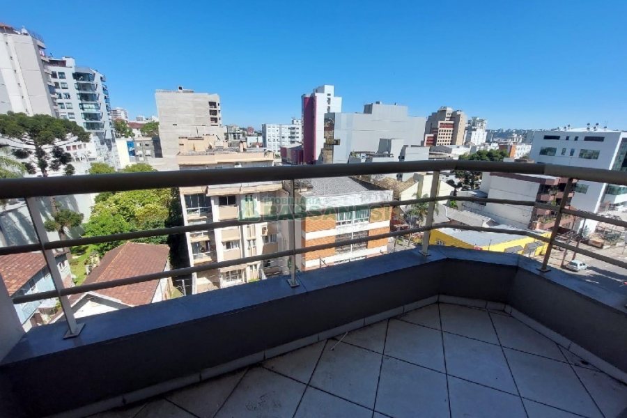 Apto Mobiliado com 30m², 1 dormitório, no bairro Centro em Caxias do Sul para Alugar