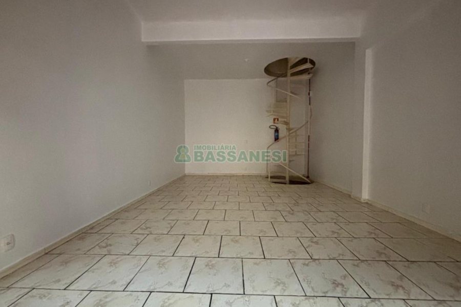 Loja com 70m², no bairro São Pelegrino em Caxias do Sul para Alugar