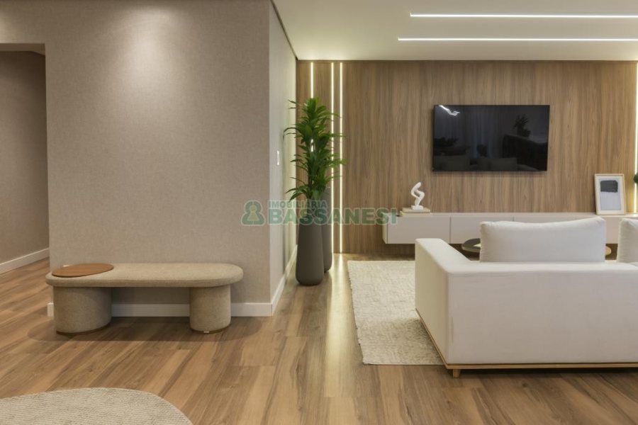 Apartamento com 212m², 3 dormitórios, 2 vagas, no bairro Madureira em Caxias do Sul para Comprar