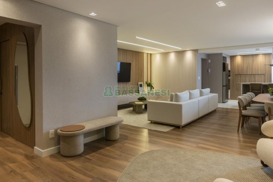 Apartamento com 212m², 3 dormitórios, 2 vagas, no bairro Madureira em Caxias do Sul para Comprar