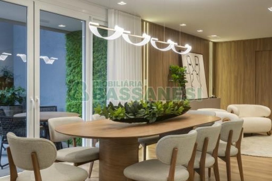 Apartamento com 212m², 3 dormitórios, 2 vagas, no bairro Madureira em Caxias do Sul para Comprar