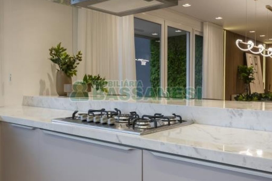 Apartamento com 212m², 3 dormitórios, 2 vagas, no bairro Madureira em Caxias do Sul para Comprar