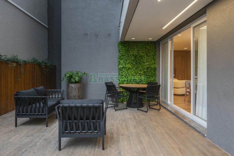 Apartamento com 212m², 3 dormitórios, 2 vagas, no bairro Madureira em Caxias do Sul para Comprar