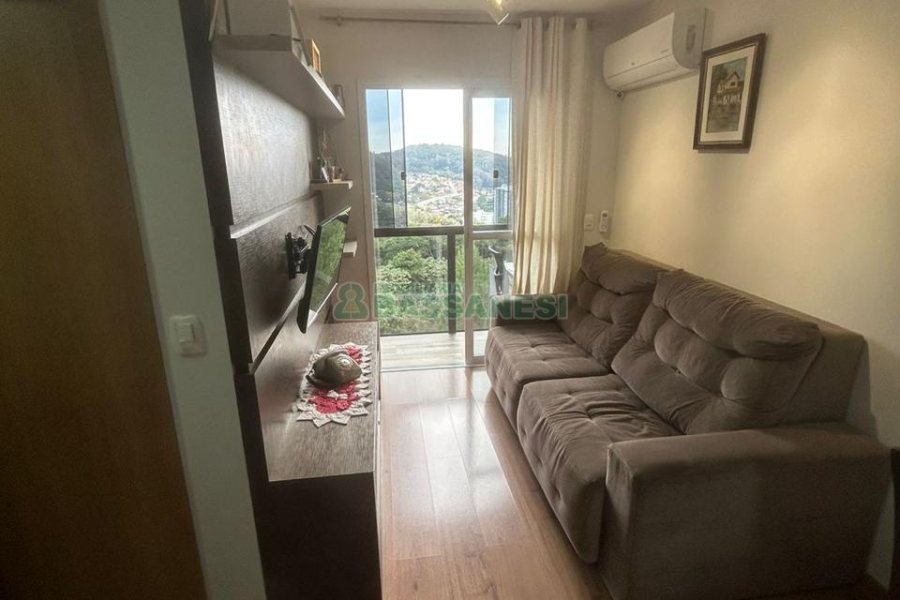 Apartamento com 61m², 2 dormitórios, 1 vaga, no bairro Santa Catarina em Caxias do Sul para Comprar