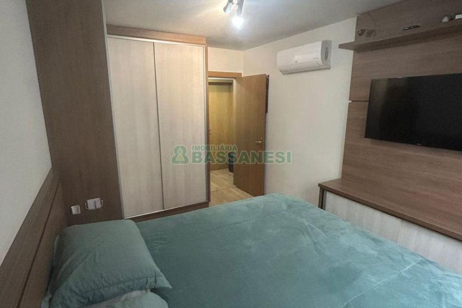 Apartamento com 61m², 2 dormitórios, 1 vaga, no bairro Santa Catarina em Caxias do Sul para Comprar