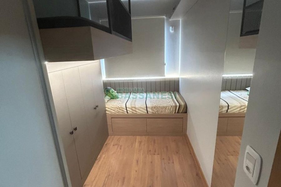 Apartamento com 61m², 2 dormitórios, 1 vaga, no bairro Santa Catarina em Caxias do Sul para Comprar