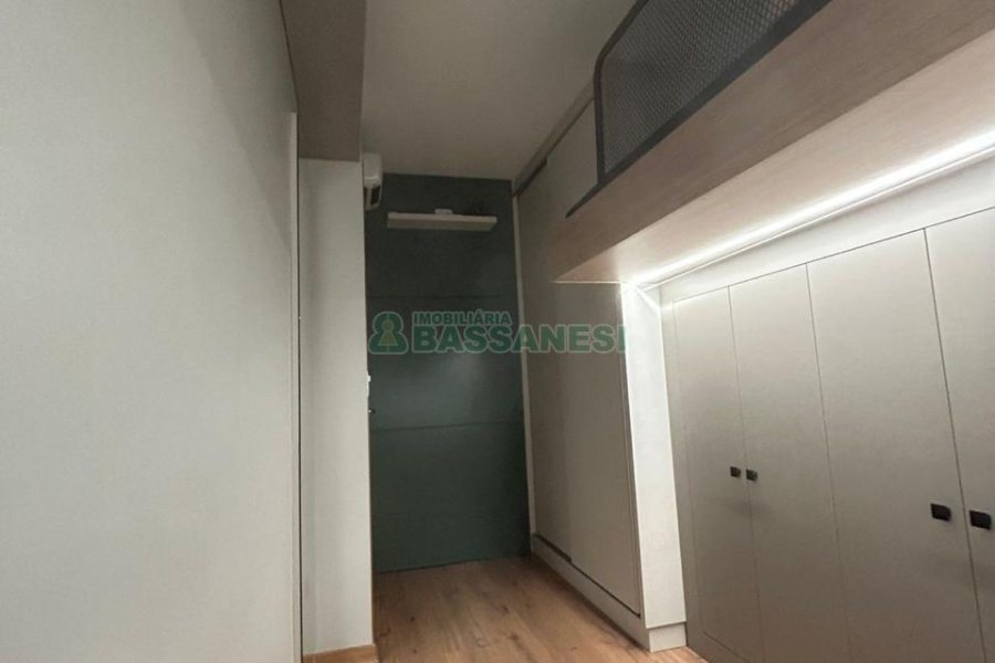 Apartamento com 61m², 2 dormitórios, 1 vaga, no bairro Santa Catarina em Caxias do Sul para Comprar