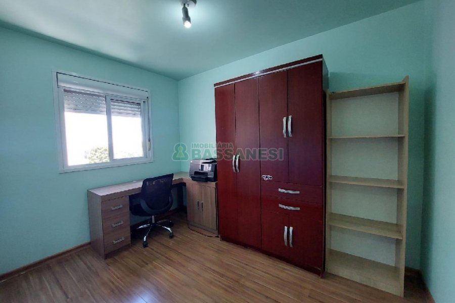 Apto Mobiliado com 54m², 2 dormitórios, 1 vaga, no bairro Vinhedos em Caxias do Sul para Alugar