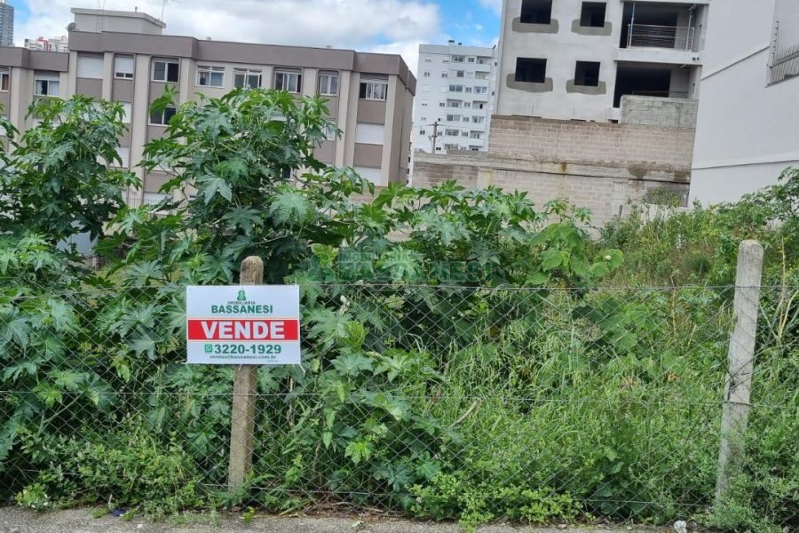 Terreno, no bairro Pio X em Caxias do Sul para Comprar