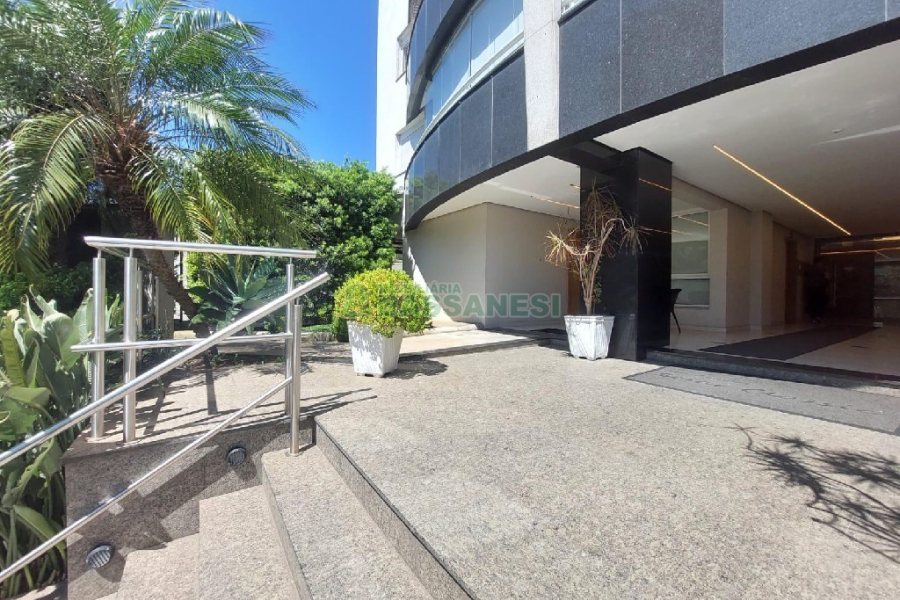 Apartamento com 92m², 2 dormitórios, 2 vagas, no bairro Lourdes em Caxias do Sul para Alugar