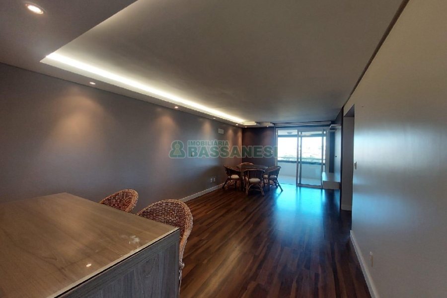 Apartamento com 92m², 2 dormitórios, 2 vagas, no bairro Lourdes em Caxias do Sul para Alugar