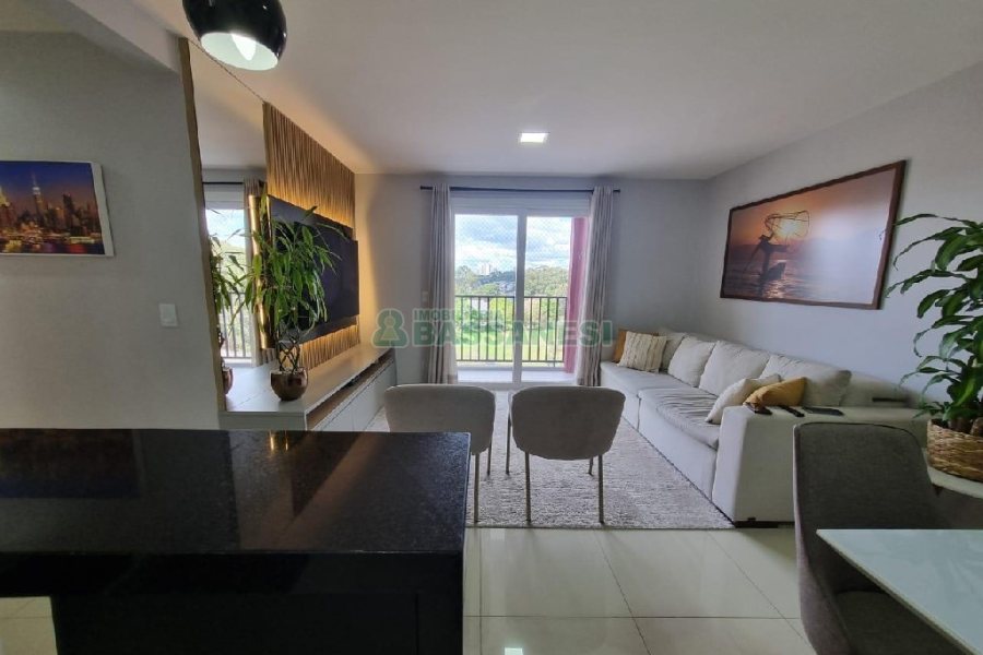 Apto Mobiliado com 97m², 3 dormitórios, 2 vagas, no bairro Villagio Iguatemi em Caxias do Sul para Alugar