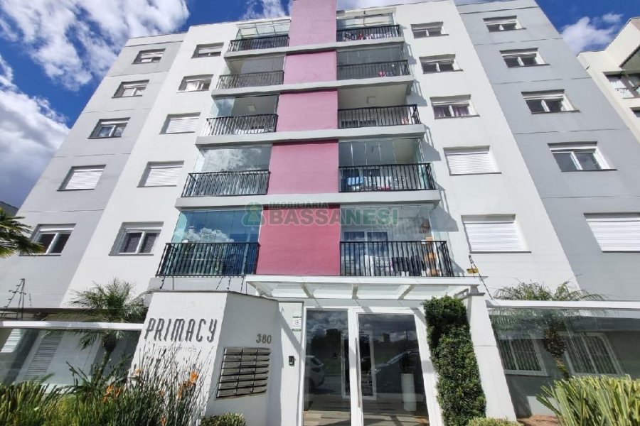 Apto Mobiliado com 97m², 3 dormitórios, 2 vagas, no bairro Villagio Iguatemi em Caxias do Sul para Alugar