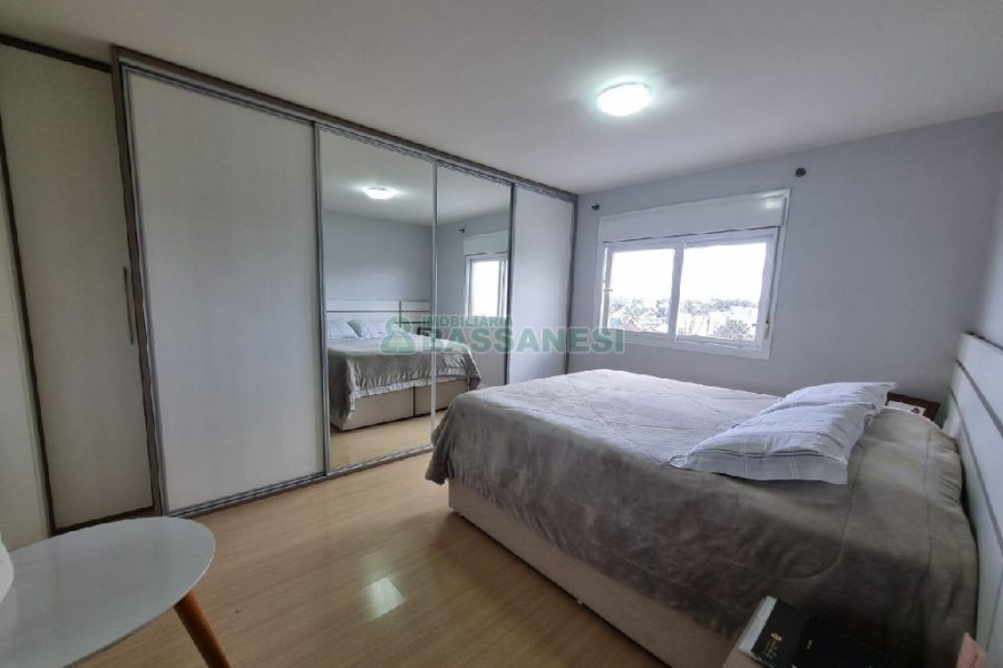 Apto Mobiliado com 97m², 3 dormitórios, 2 vagas, no bairro Villagio Iguatemi em Caxias do Sul para Alugar