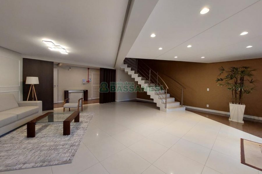 Apartamento com 210m², 3 dormitórios, 3 vagas, no bairro Medianeira em Caxias do Sul para Comprar