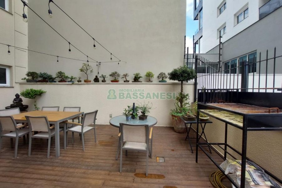 Apartamento com 210m², 3 dormitórios, 3 vagas, no bairro Medianeira em Caxias do Sul para Comprar