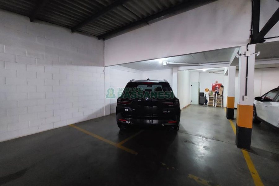 Apartamento com 210m², 3 dormitórios, 3 vagas, no bairro Medianeira em Caxias do Sul para Comprar