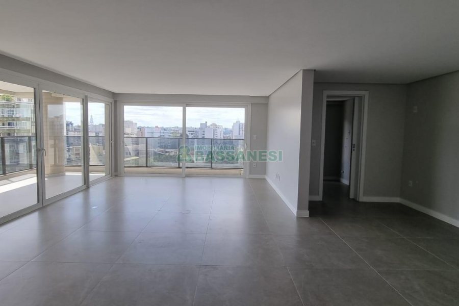 Apartamento com 176m², 3 dormitórios, 3 vagas, no bairro Rio Branco em Caxias do Sul para Comprar