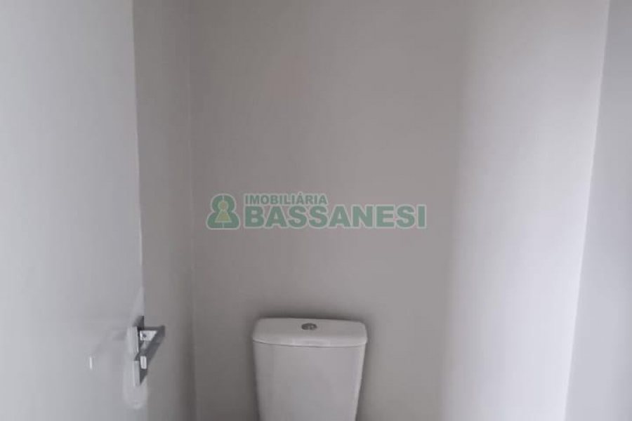 Apartamento com 176m², 3 dormitórios, 3 vagas, no bairro Rio Branco em Caxias do Sul para Comprar