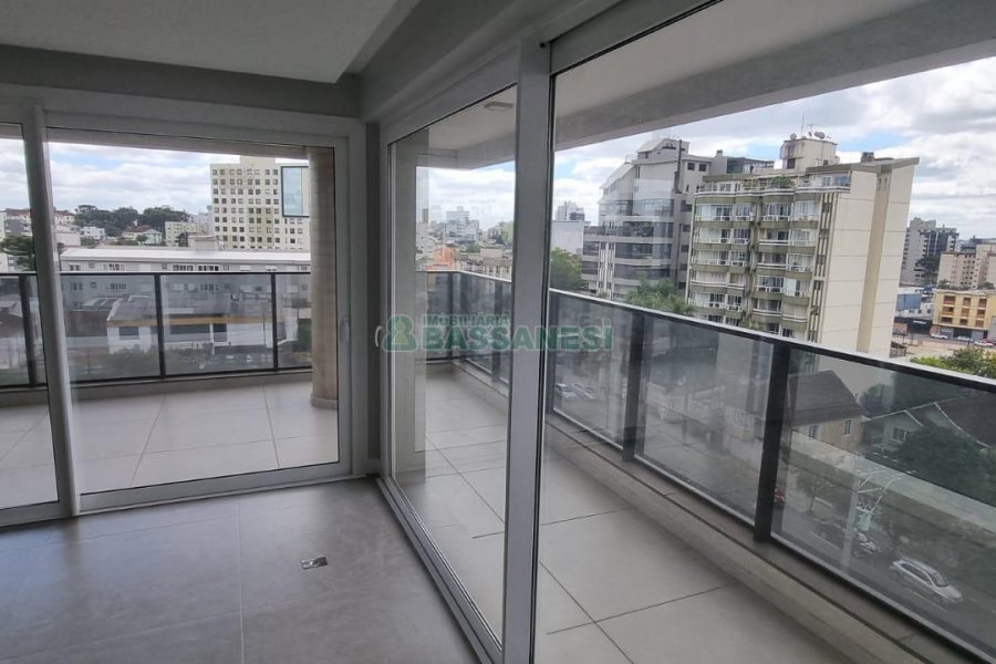 Apartamento com 176m², 3 dormitórios, 3 vagas, no bairro Rio Branco em Caxias do Sul para Comprar