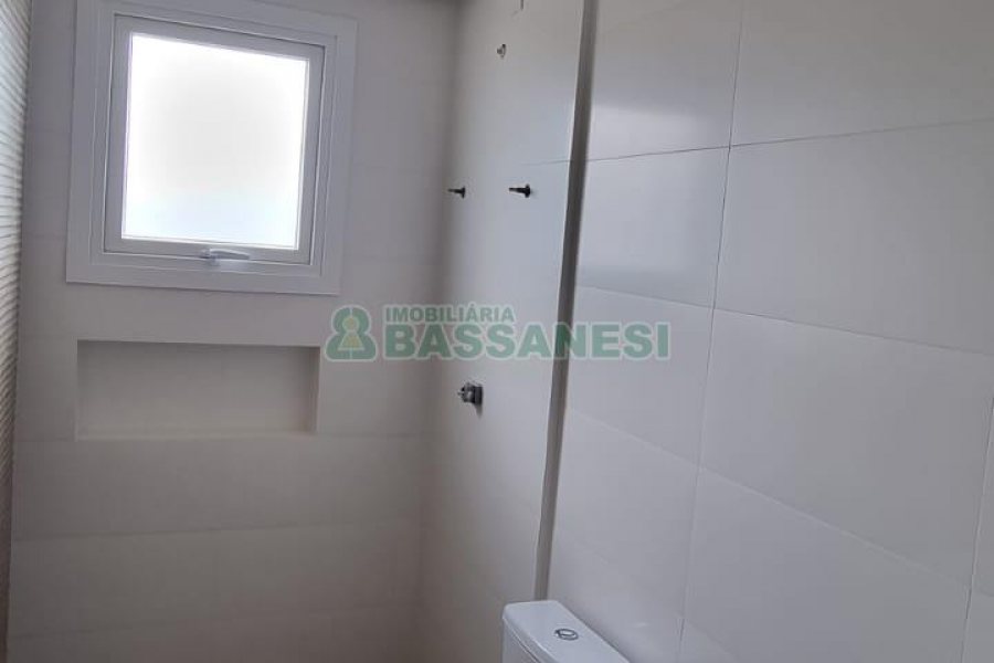 Apartamento com 176m², 3 dormitórios, 3 vagas, no bairro Rio Branco em Caxias do Sul para Comprar