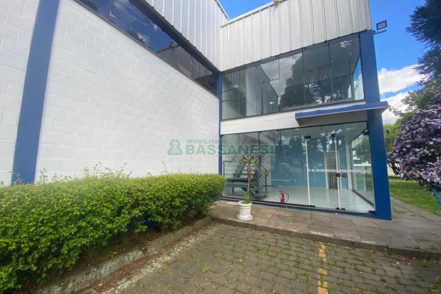 Pavilhão com 1300m², no bairro Cidade Nova em Caxias do Sul para Alugar