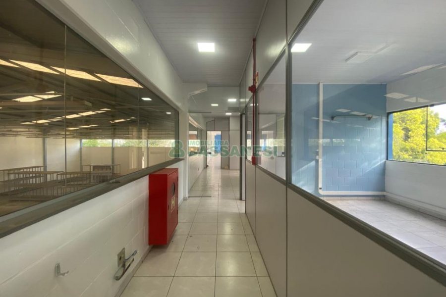 Pavilhão com 1300m², no bairro Cidade Nova em Caxias do Sul para Alugar