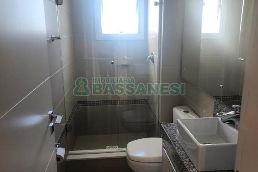 Apartamento com 92m², 2 dormitórios, 1 vaga, no bairro Nossa Senhora da Saúde em Caxias do Sul para Comprar