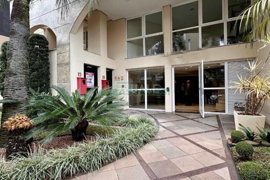 Apartamento com 202m², 3 dormitórios, 2 vagas, no bairro Exposição em Caxias do Sul para Comprar