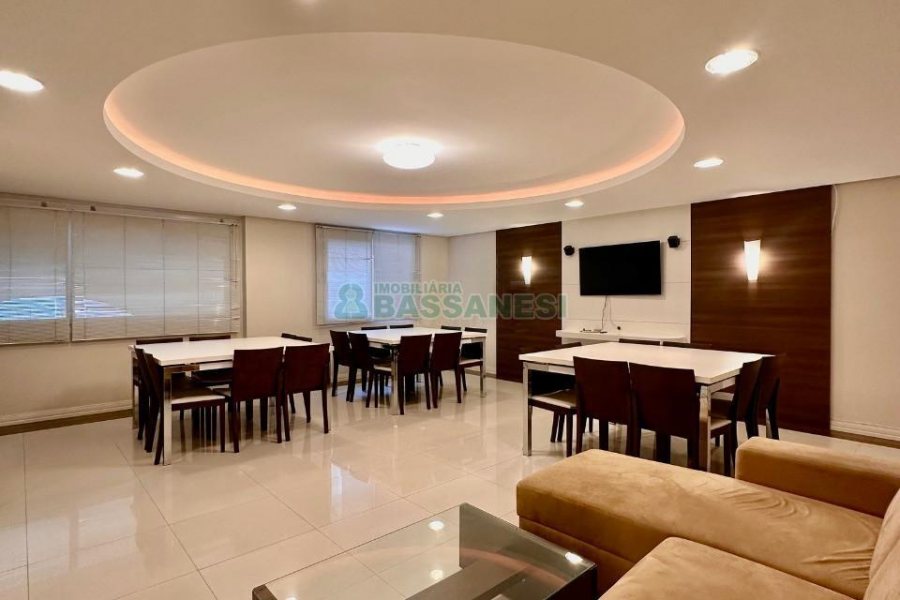 Apartamento com 202m², 3 dormitórios, 2 vagas, no bairro Exposição em Caxias do Sul para Comprar