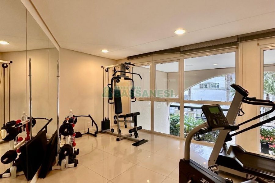 Apartamento com 202m², 3 dormitórios, 2 vagas, no bairro Exposição em Caxias do Sul para Comprar