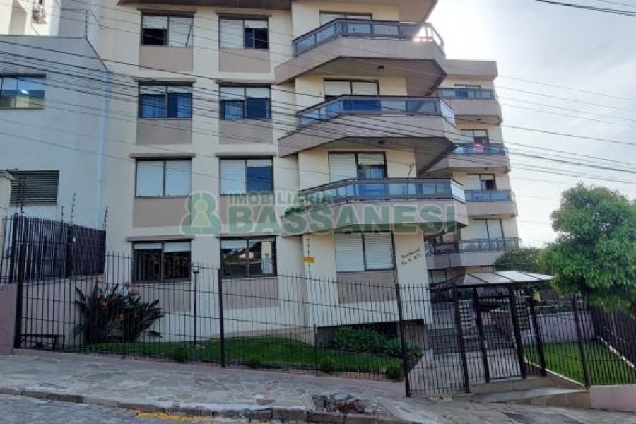 Apto/Cobertura com 132m², 3 dormitórios, 2 vagas, no bairro Pio X em Caxias do Sul para Comprar