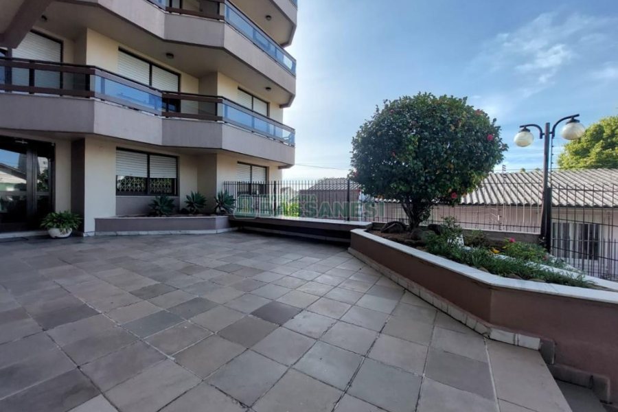 Apto/Cobertura com 132m², 3 dormitórios, 2 vagas, no bairro Pio X em Caxias do Sul para Comprar