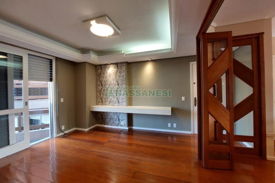 Apto/Cobertura com 132m², 3 dormitórios, 2 vagas, no bairro Pio X em Caxias do Sul para Comprar