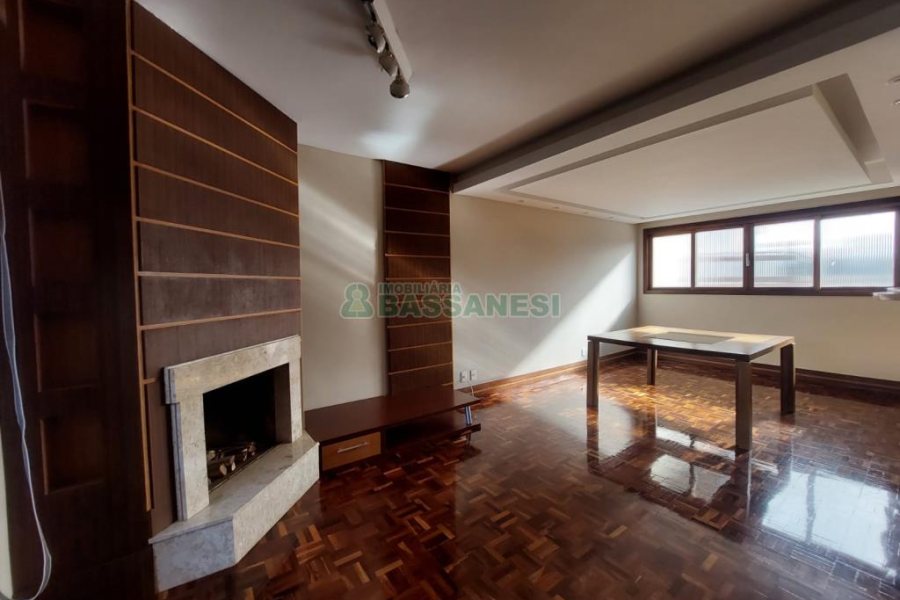 Apto/Cobertura com 132m², 3 dormitórios, 2 vagas, no bairro Pio X em Caxias do Sul para Comprar
