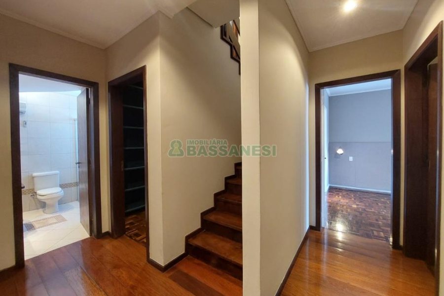 Apto/Cobertura com 132m², 3 dormitórios, 2 vagas, no bairro Pio X em Caxias do Sul para Comprar