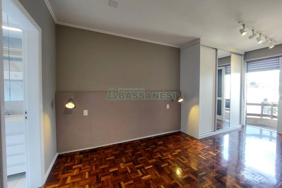 Apto/Cobertura com 132m², 3 dormitórios, 2 vagas, no bairro Pio X em Caxias do Sul para Comprar