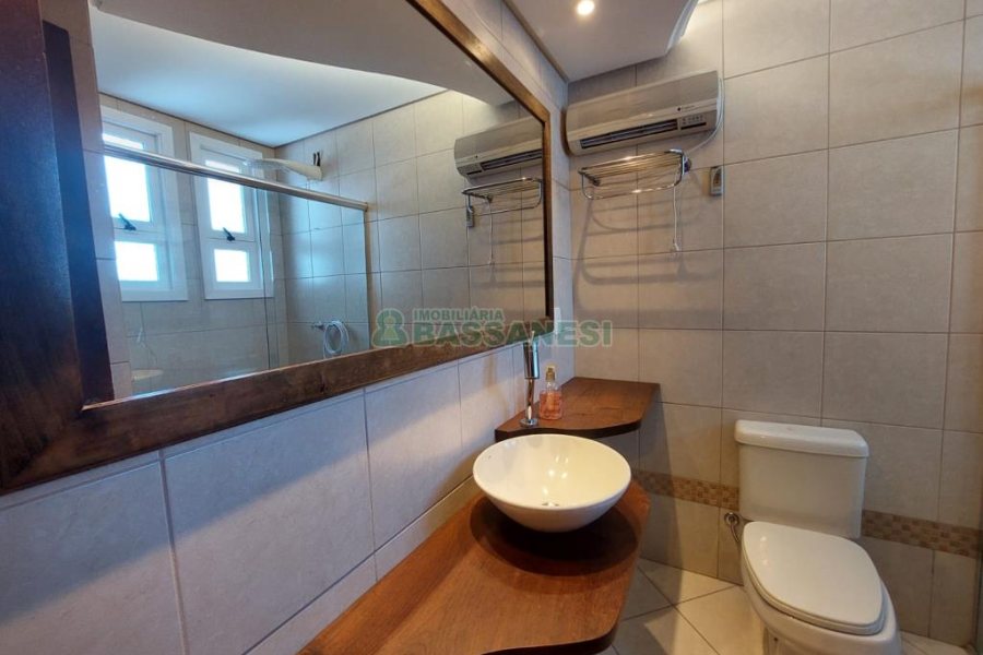 Apto/Cobertura com 132m², 3 dormitórios, 2 vagas, no bairro Pio X em Caxias do Sul para Comprar