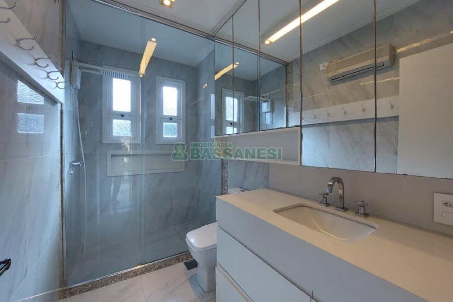 Apto/Cobertura com 132m², 3 dormitórios, 2 vagas, no bairro Pio X em Caxias do Sul para Comprar