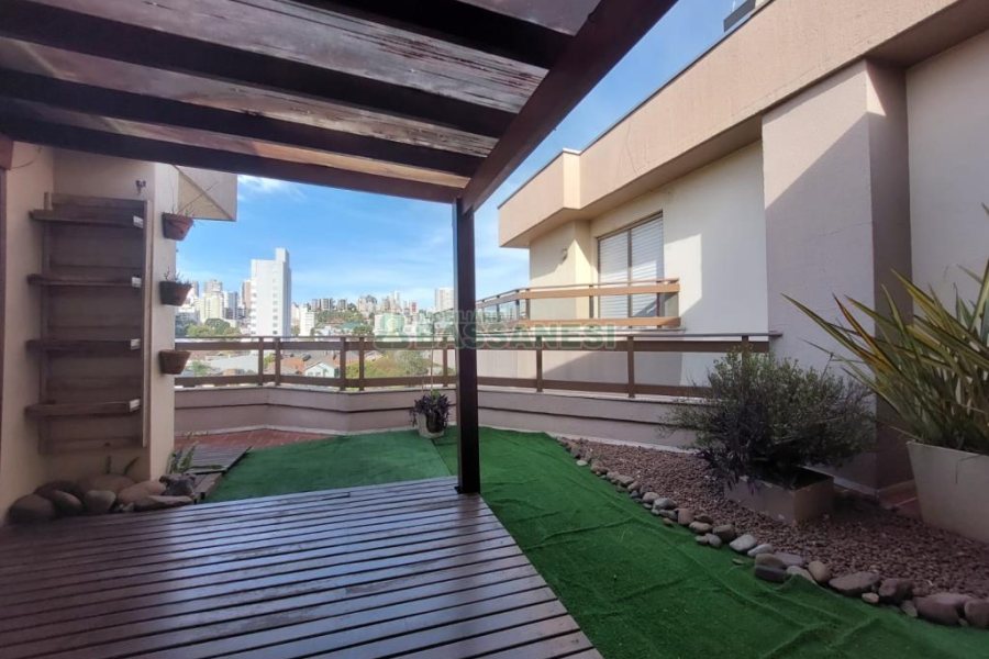 Apto/Cobertura com 132m², 3 dormitórios, 2 vagas, no bairro Pio X em Caxias do Sul para Comprar