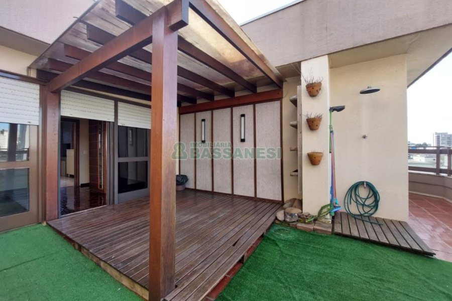Apto/Cobertura com 132m², 3 dormitórios, 2 vagas, no bairro Pio X em Caxias do Sul para Comprar