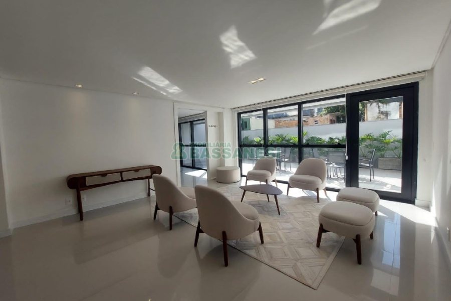 Sala com 81m², 2 vagas, no bairro Panazzolo em Caxias do Sul para Alugar